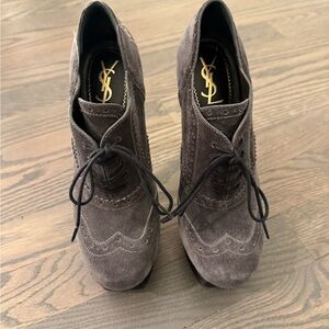 Yves Saint Laurent Charcoal Wing-Tip Lace Up Boots
